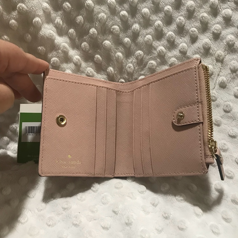 Kate Spade By The Pool Flamingo Adalyn Wallet NWT - Picture 4 of 5